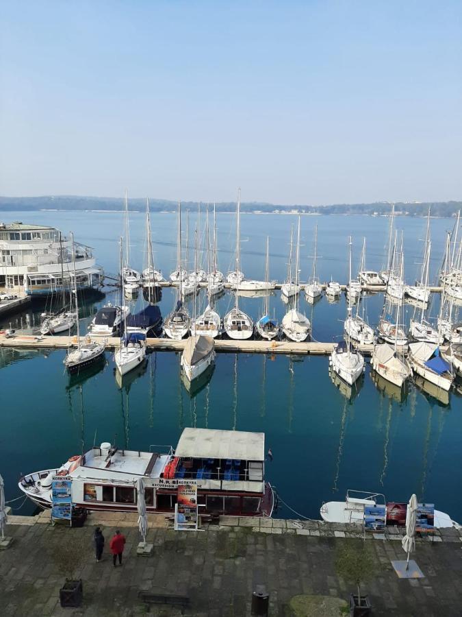 Apartment Marina With Sea View Pula Zewnętrze zdjęcie